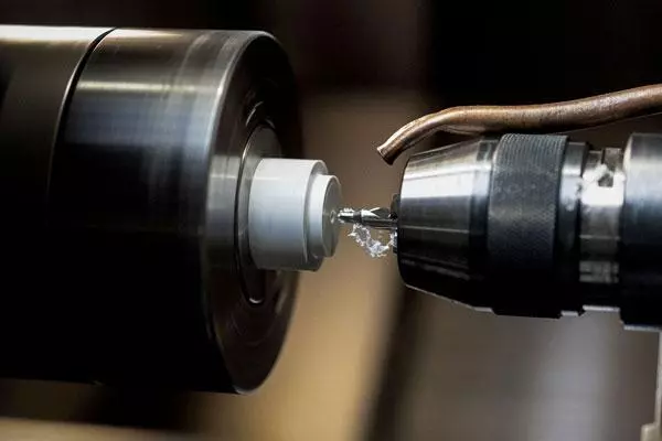Opération de décolletage Décolletage de précision avec nos différentes machines, une offre de décolletage adaptée à l’ensemble de vos projets industriels.